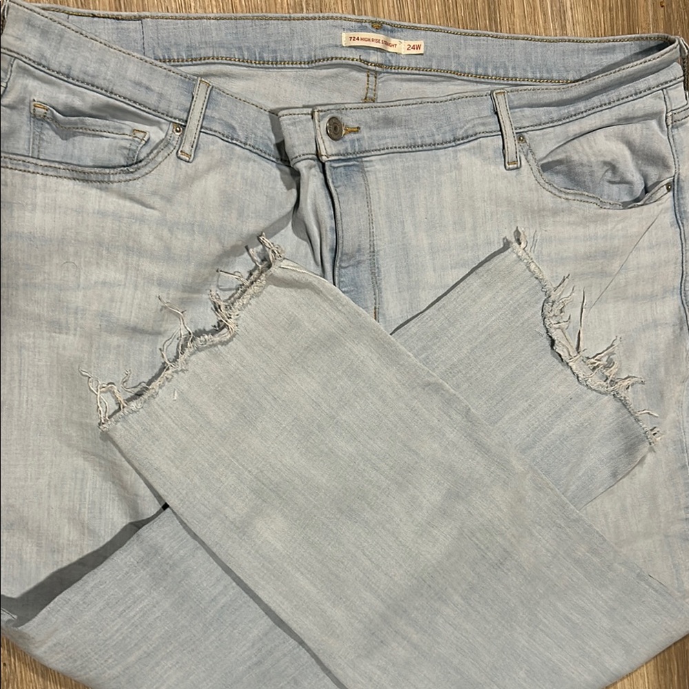 Light Blue Distressed Women's Jeans